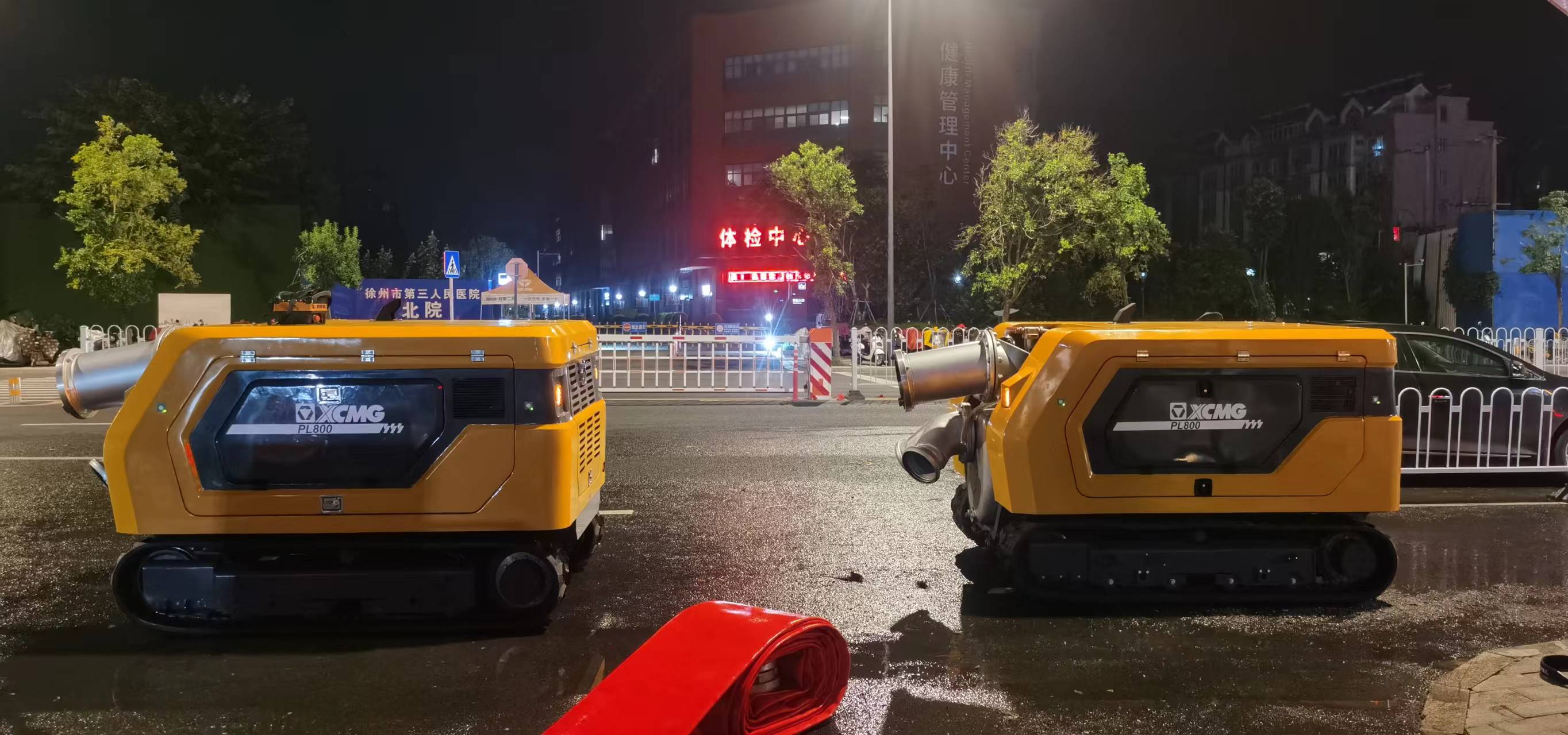 徐工排澇機器人緊急馳援，多處澇區(qū)“治水先鋒”