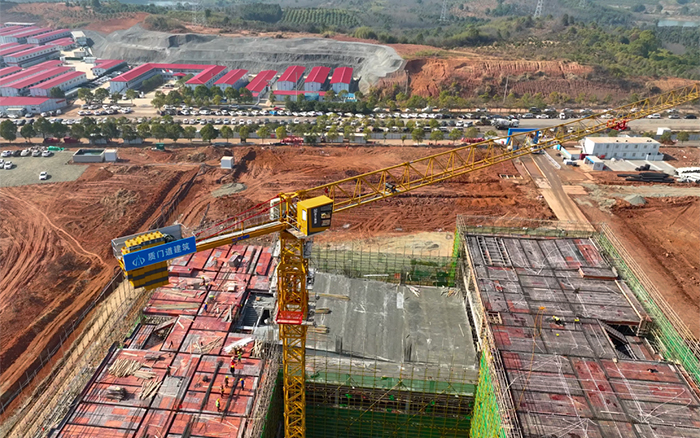 跑出加速度！37臺(tái)徐工塔機(jī)批量助建
